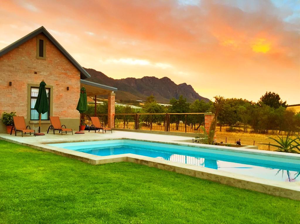 Vineyard Views Country House Riebeek-Kasteel Exteriör bild